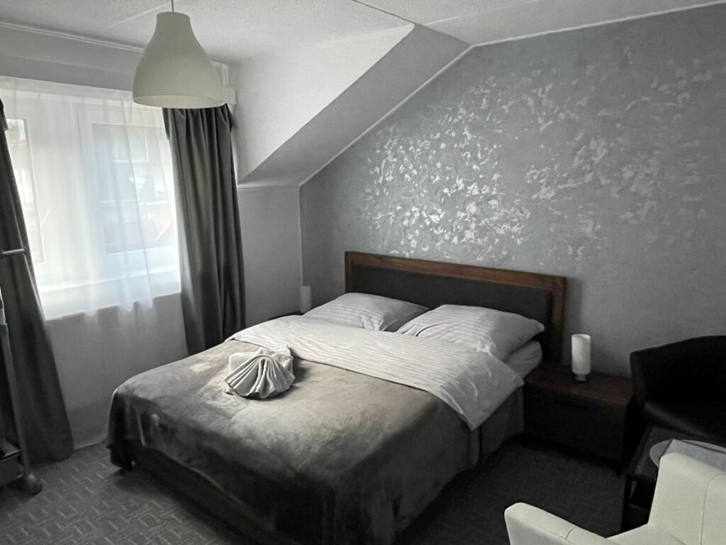 Pokoj č. 5 o rozloze 18m² - 1400 Kč/noc