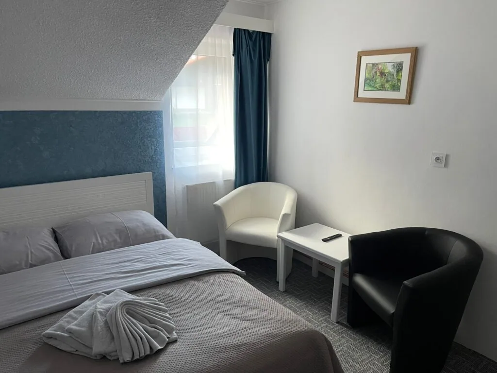 Pokoj č. 4 o rozloze 13m² - 1200 Kč/noc