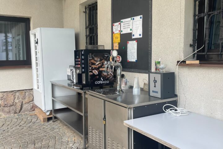 b26f5c6b-9ae7-4dab-8017-3e583ca8a2de